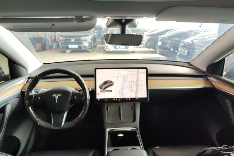 Tesla Model Y 2021 #10 Tesla Model Y 2021 immagine di auto #10