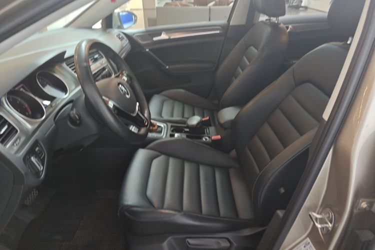 Volkswagen Golf 2015 car image #15