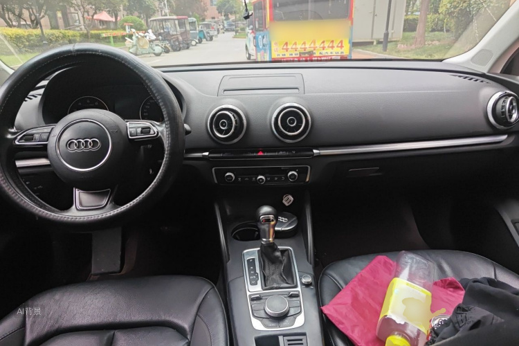 Audi A3 2015 immagine di auto #11
