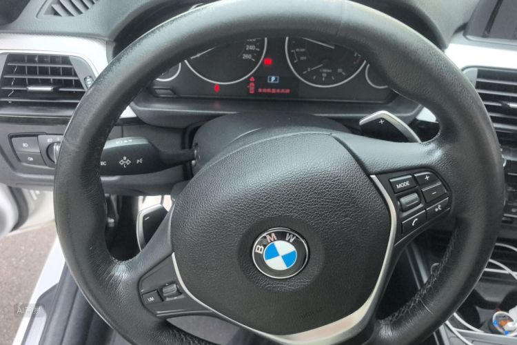 BMW 3 Series 2017 car image #12