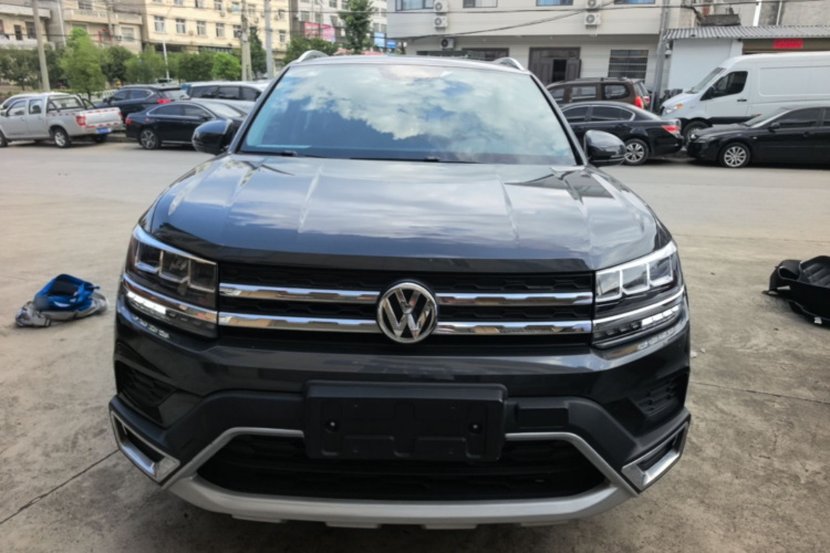 Volkswagen Tharu 2020 car image #3