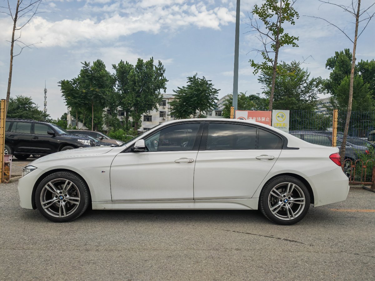 BMW 3 Series 2017 car image #14