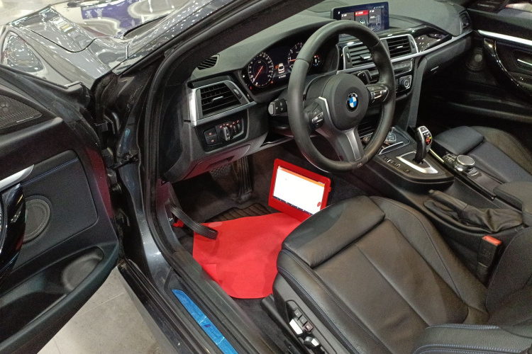 BMW 3 Series GT 2019 car image #12