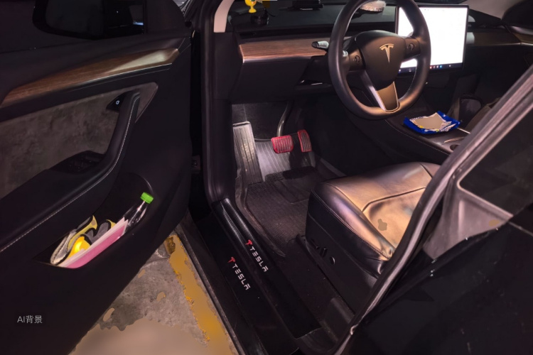Tesla Model Y 2021 #18 Tesla Model Y 2021 car image #18