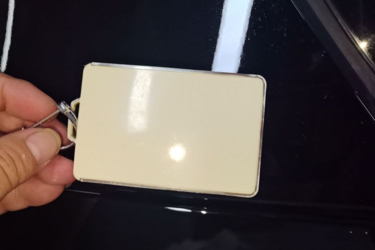 Tesla Model 3 2023 car image #9