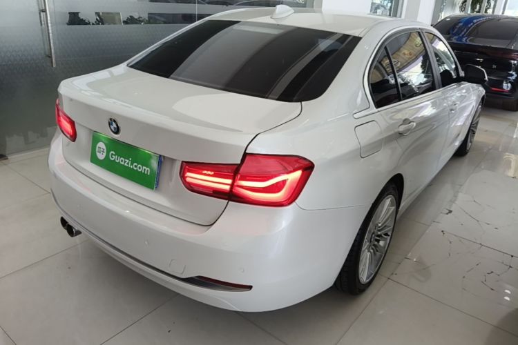 BMW 3 Series 2018 #7 BMW 3 Series 2018 car image #7