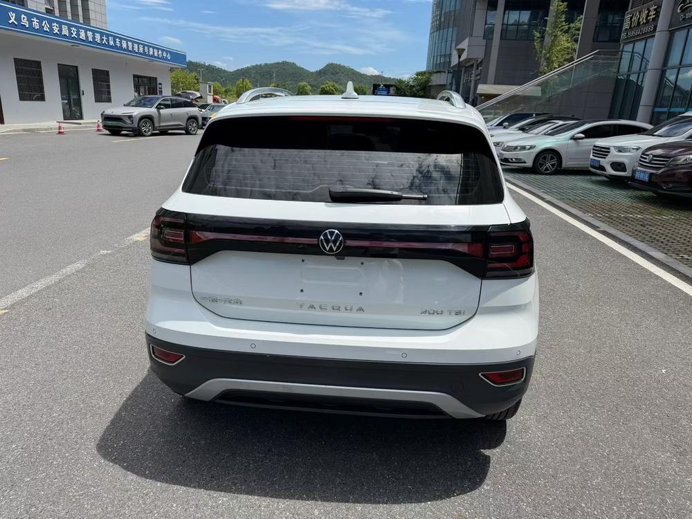 Volkswagen Tacqua 2025 #5 Volkswagen Tacqua 2025 car image #5