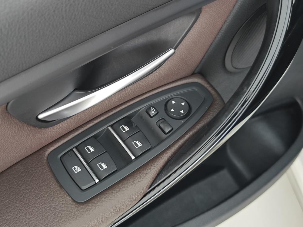 BMW 3 Series 2019 #25 BMW 3 Series 2019 car image #25
