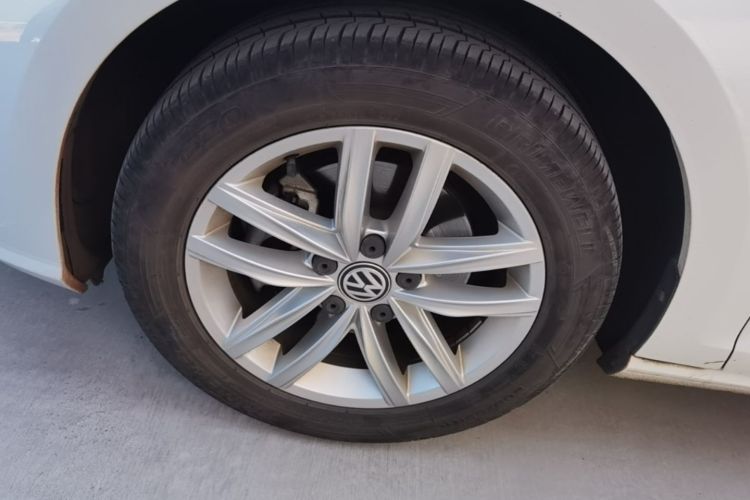 Volkswagen Golf 2018 صورة سيارة #9