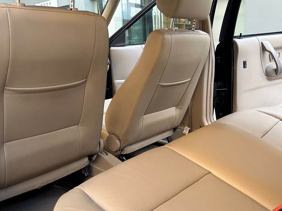 Volkswagen Santana Vista 2010 #16 Volkswagen Santana Vista 2010 car image #16