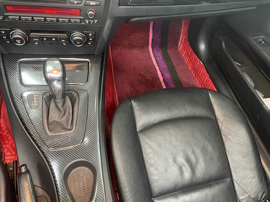 BMW 3 Series (Imported) 2010 car image #16