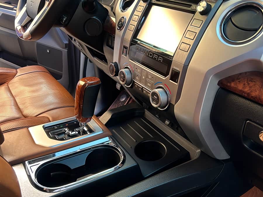 Toyota Tundra 2014 immagine di auto #16