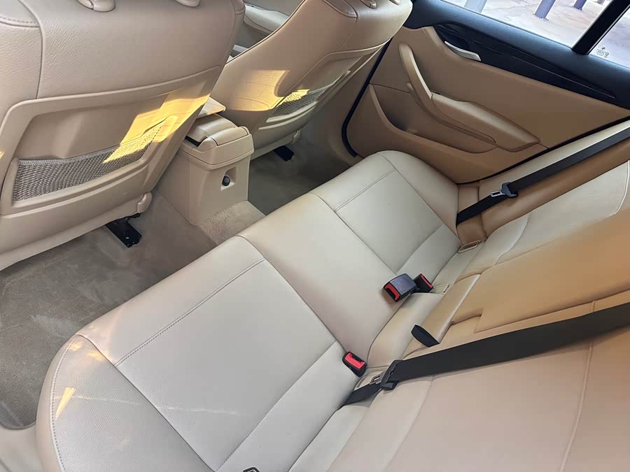 BMW X1 (Imported) 2011 car image #16