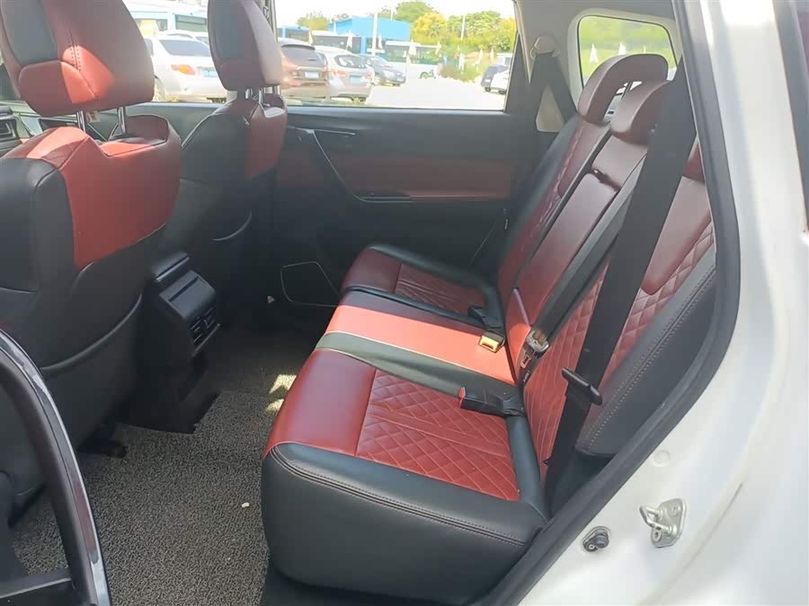 Forthing T5 2019 immagine di auto #16