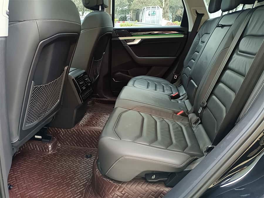 Volkswagen Touareg New Energy 2020 car image #16