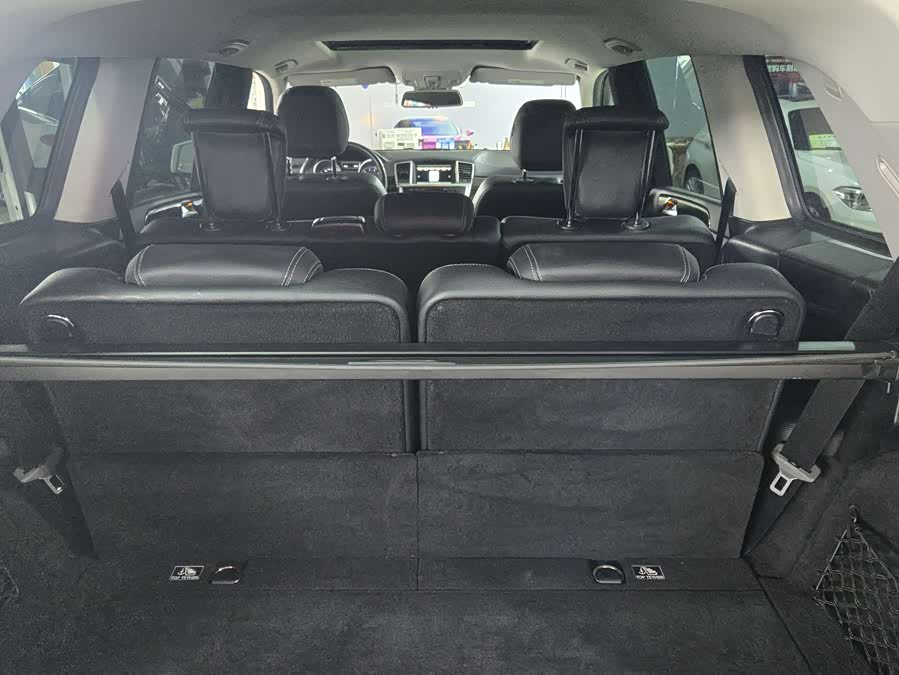 Mercedes-Benz GL Class 2016 immagine di auto #16