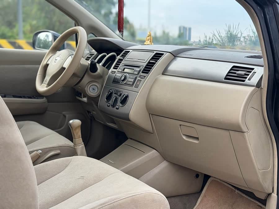 日产 颐达 2009 汽车图片 #16