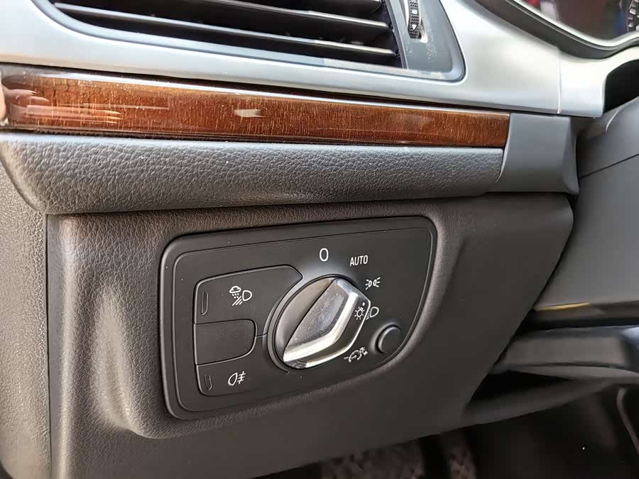 Audi A6L 2017 صورة سيارة #16