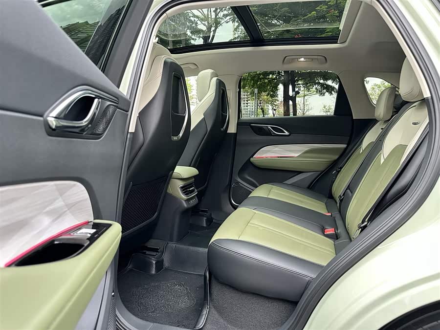 HongQi HS3 2023 car image #16