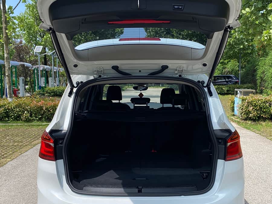 BMW 2 Series Gran Tourer 2019 immagine di auto #16