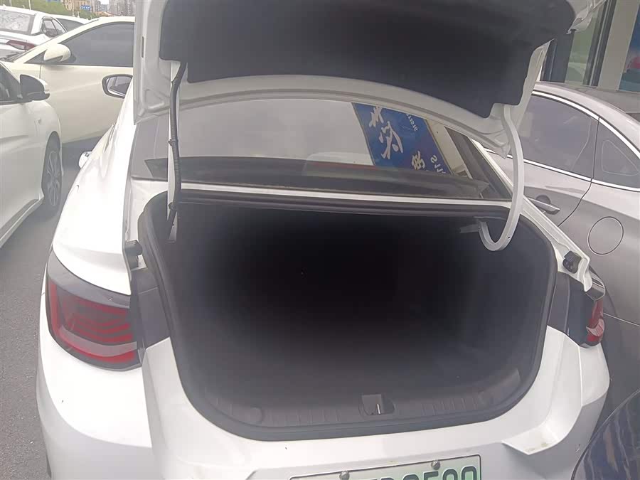 GEELY Emgrand L HiP 2023 immagine di auto #16