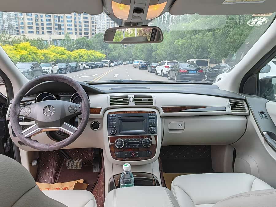 Mercedes-Benz R Class 2012 #16 Mercedes-Benz R Class 2012 car image #16