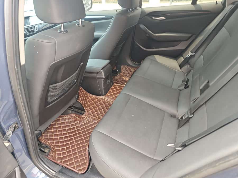 BMW X1 (Imported) 2012 car image #16