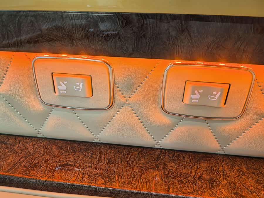 Toyota Coaster 2021 car image #16