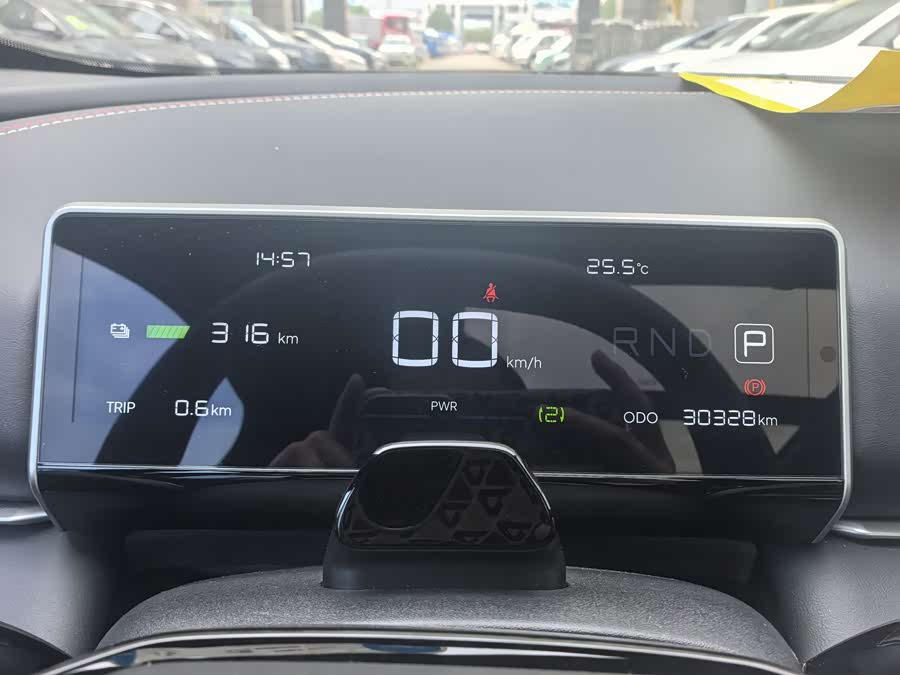 哪吒汽车 哪吒X 2024 #16 哪吒汽车 哪吒X 2024 汽车图片 #16