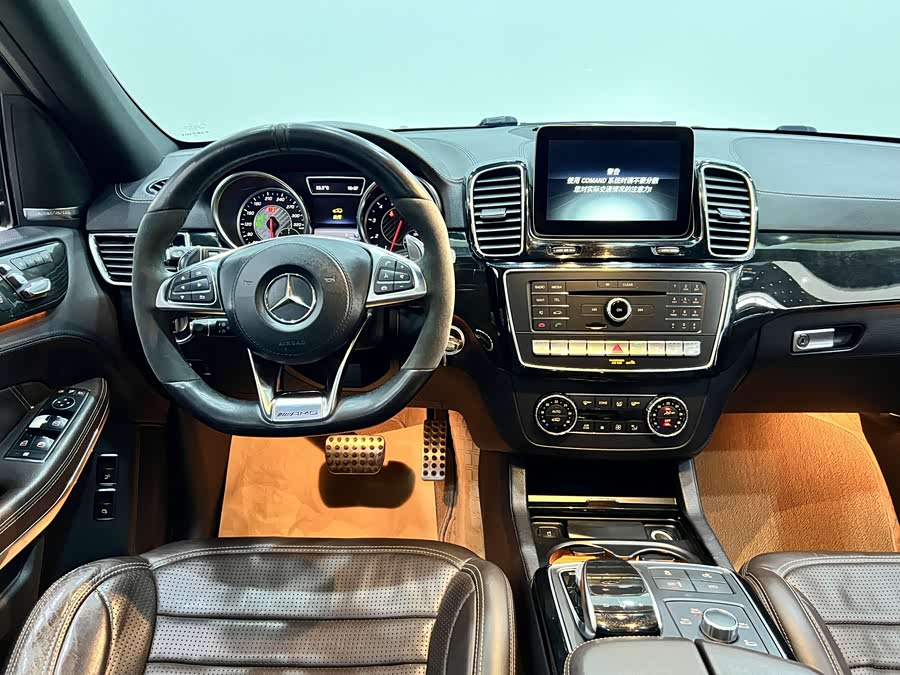 Mercedes-Benz GLS AMG 2016 صورة سيارة #16