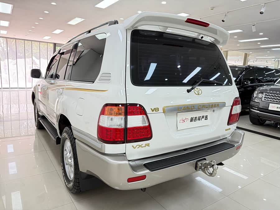 Toyota Land Cruiser 2004 #16 Toyota Land Cruiser 2004 car image #16