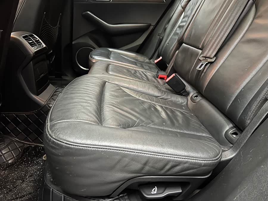 Audi Q5 (Imported) 2011 car image #16