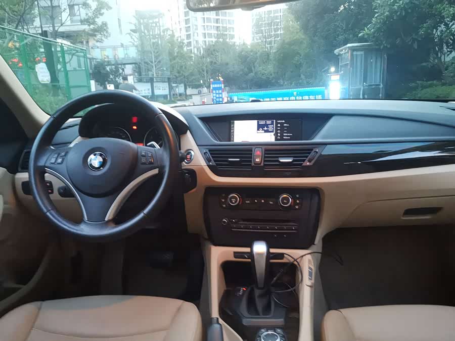BMW X1 (Imported) 2011 صورة سيارة #16