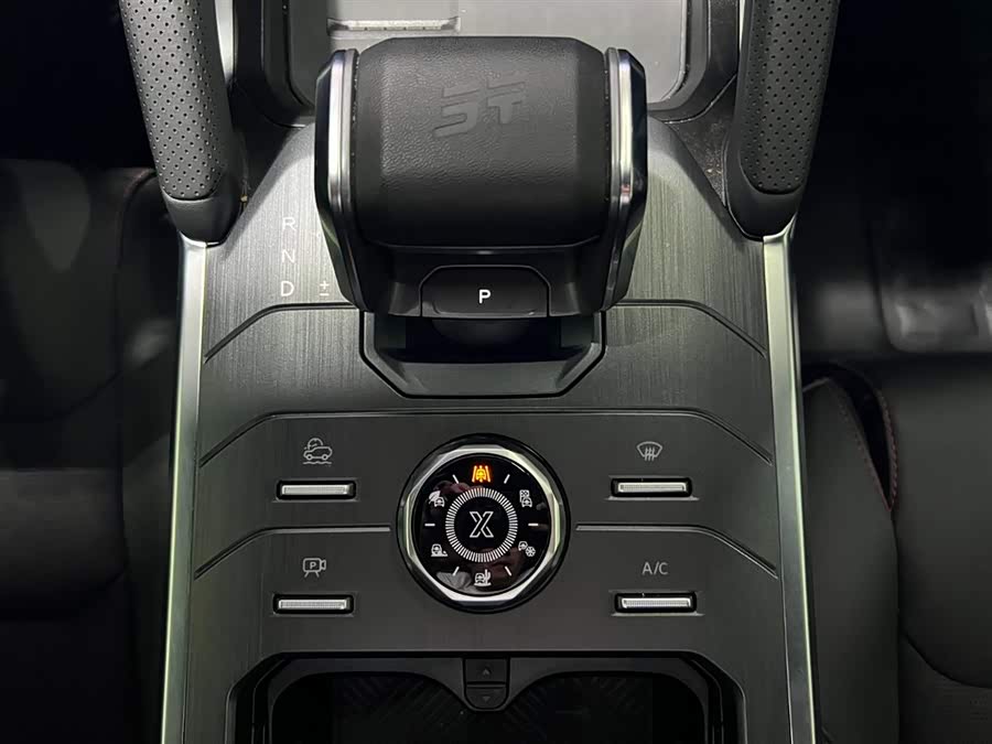 Jetour Traveller 2025 car image #16