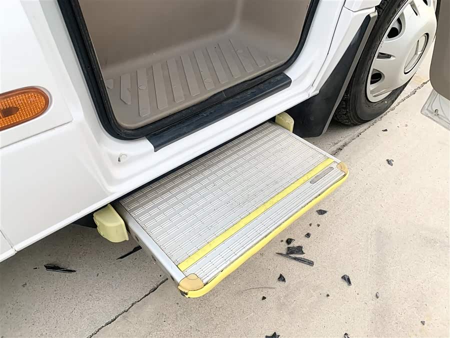 Mercedes-Benz Sprinter 2014 car image #16