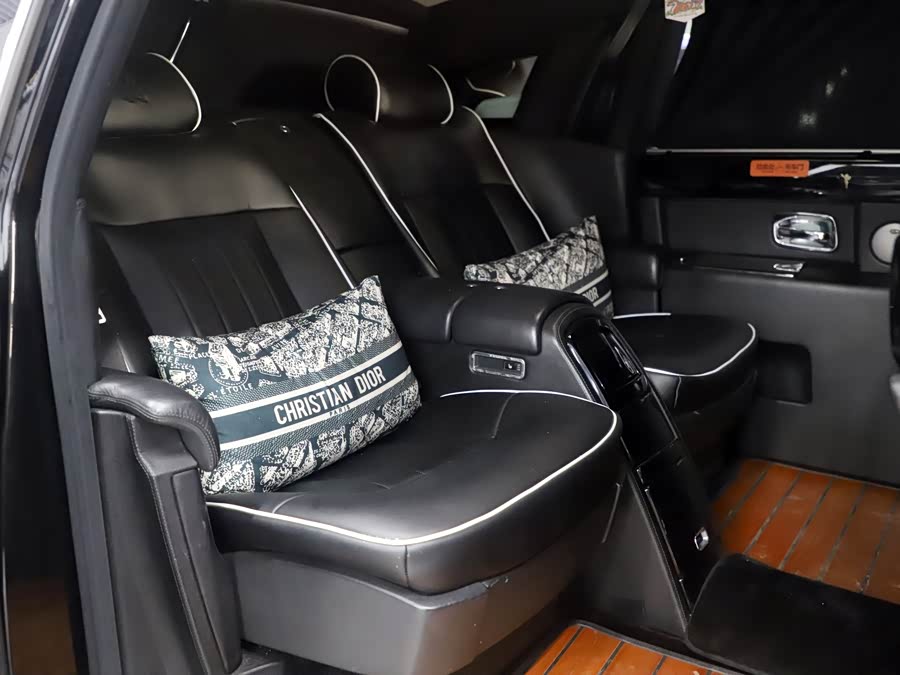 劳斯莱斯 幻影 2008 汽车图片 #16