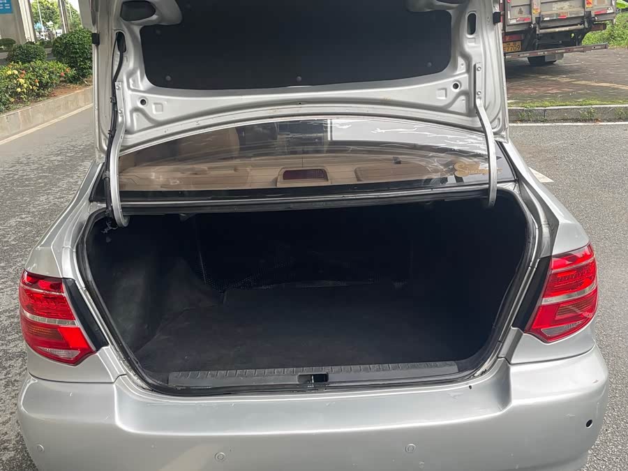 Toyota Corolla (Classic) 2011 #16 Toyota Corolla (Classic) 2011 immagine di auto #16