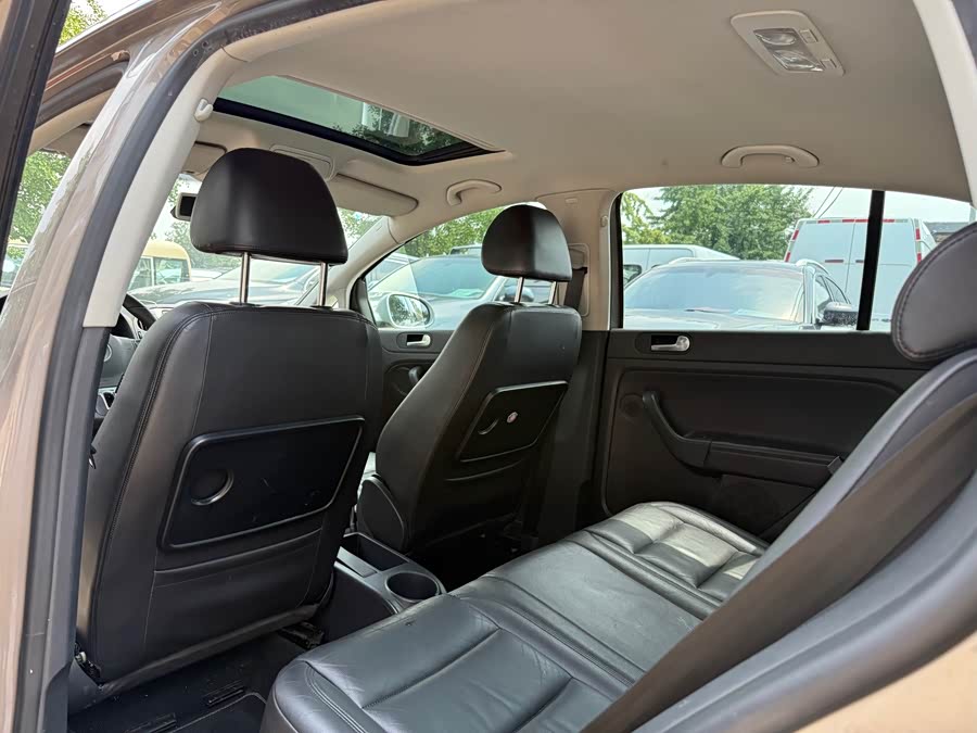 Volkswagen Golf (Imported) 2012 imagem de carro #16