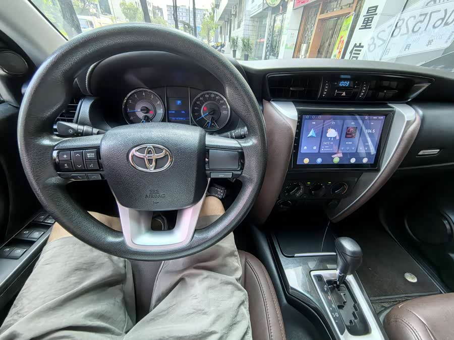 Toyota Fortuner 2017 #16 Toyota Fortuner 2017 immagine di auto #16