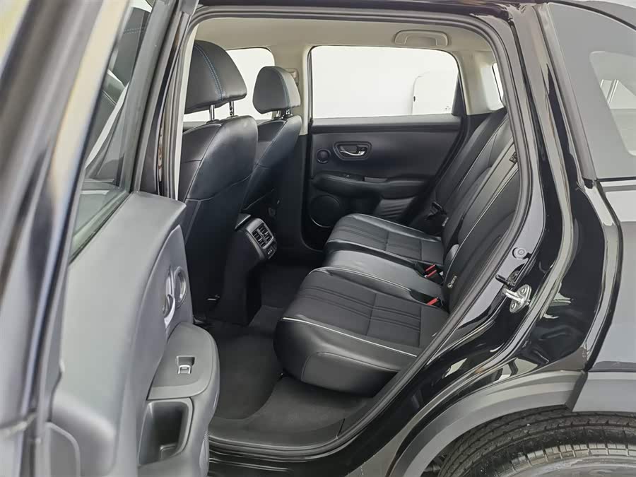 Honda HR-V 2024 car image #16