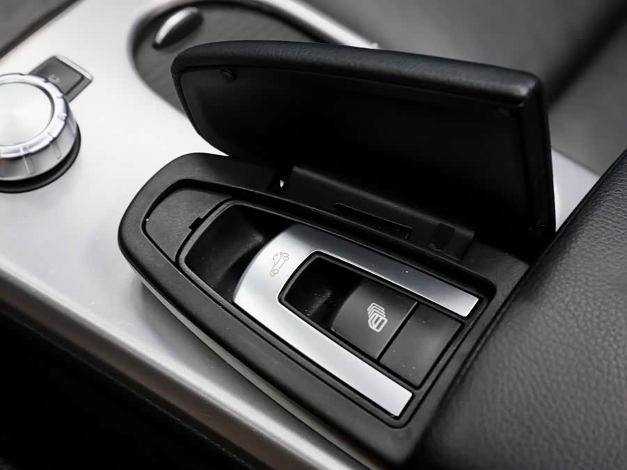 Mercedes-Benz SLK Class 2013 #16 Mercedes-Benz SLK Class 2013 car image #16