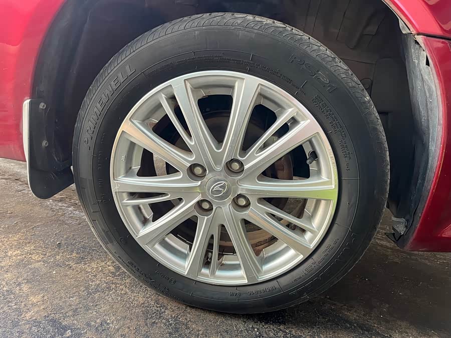 Soueast V3 Lingyue 2014 car image #16