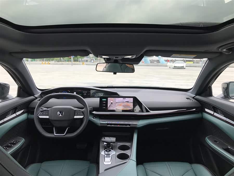 Changan UNI-V iDD 2024 #16 Changan UNI-V iDD 2024 car image #16