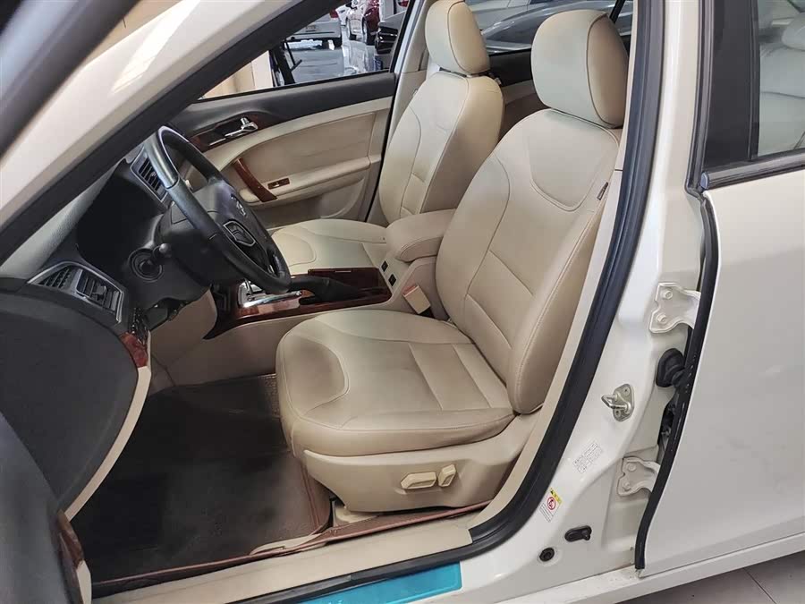 GAC Trumpchi GA5 2013 car image #16