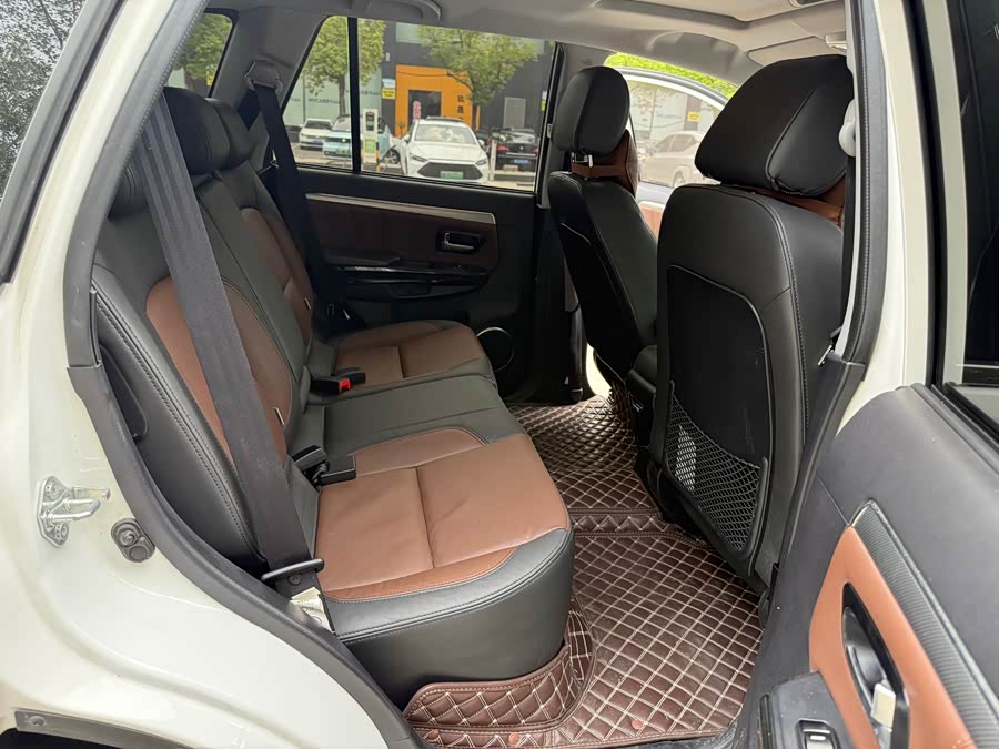 Haval H5 Class 2017 #16 Haval H5 Class 2017 car image #16