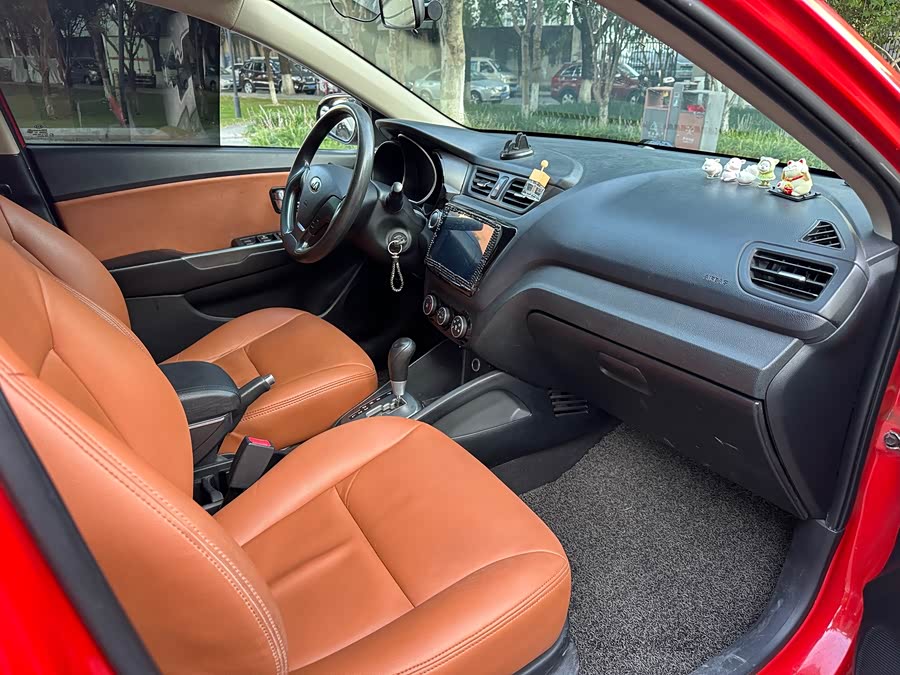 起亚 起亚K2 2015 汽车图片 #16