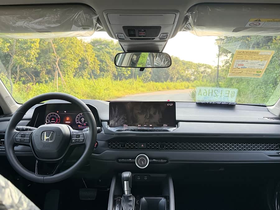 BYD F3R 2025 car image #16