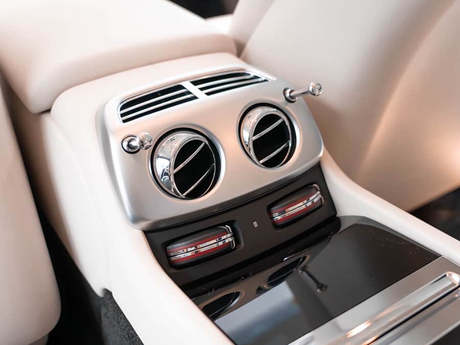 劳斯莱斯 魅影 2017 汽车图片 #16