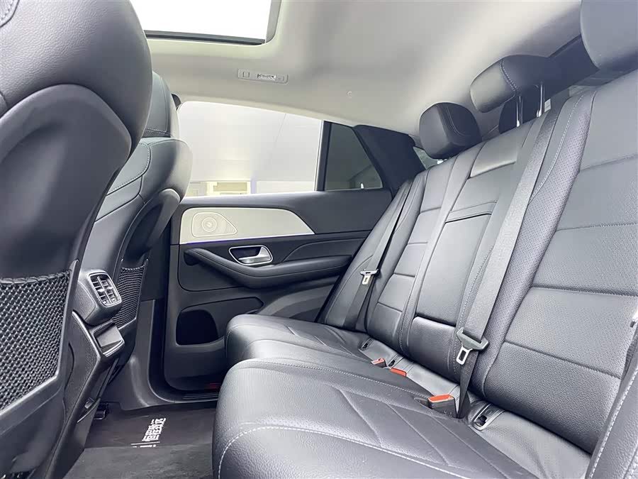 Mercedes-Benz GLE Coupe 2022 #16 Mercedes-Benz GLE Coupe 2022 car image #16