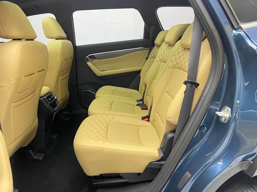 GEELY Okavango L 2023 car image #16